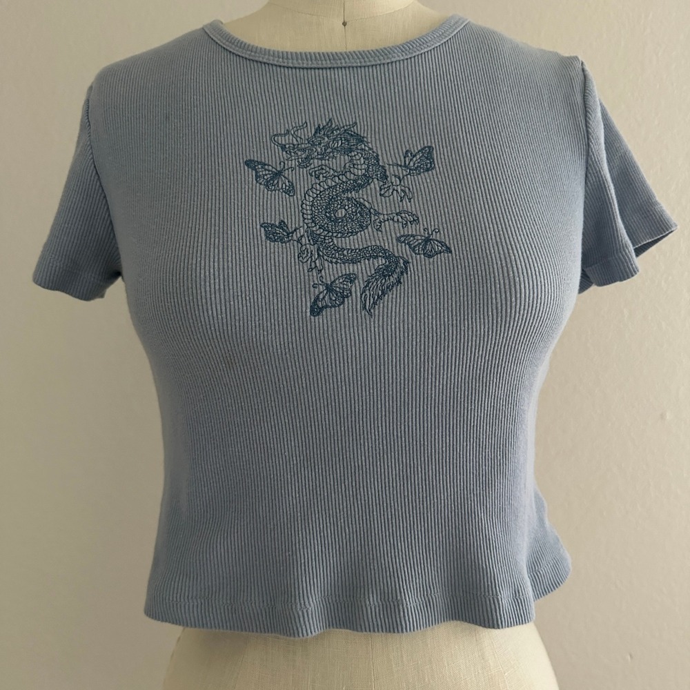 Vibe N' Dragon Embroidery Baby Tee Women M Blue Ribbed Cropped T-Shirt